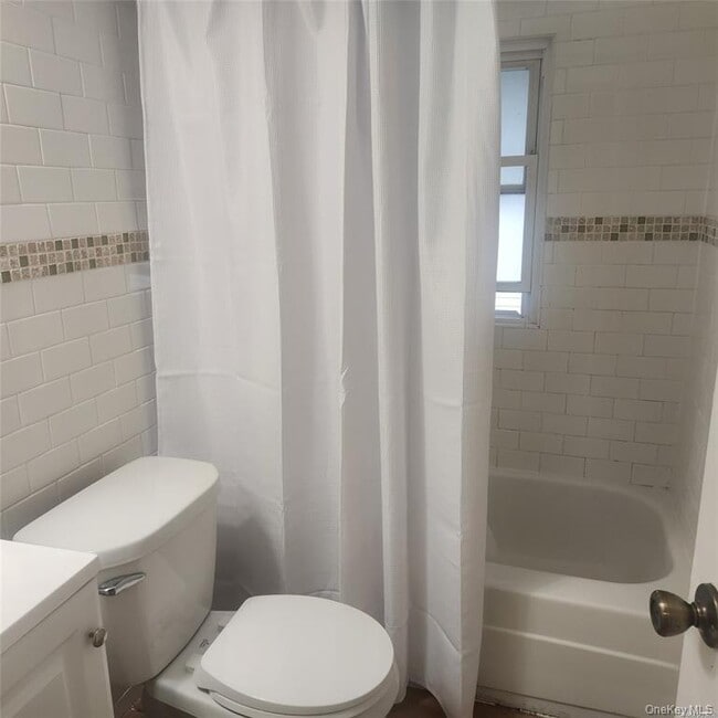 Building Photo - 30 Montgomery Ave