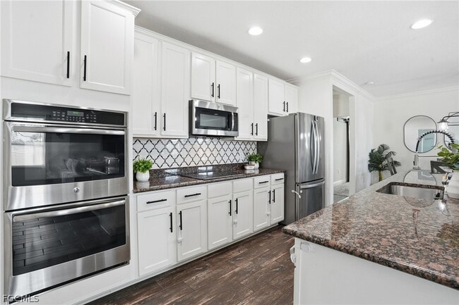 Building Photo - 1632 SW 13th Terrace