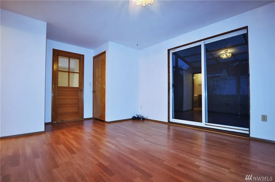 Building Photo - 9323 S M St