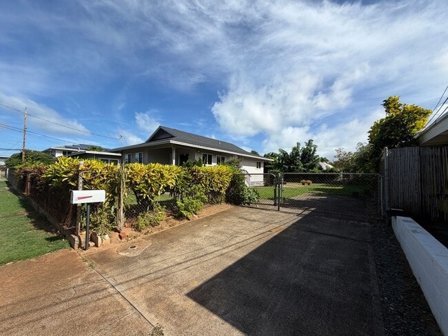 Building Photo - Relaxed Island Living in the Heart of Kailua