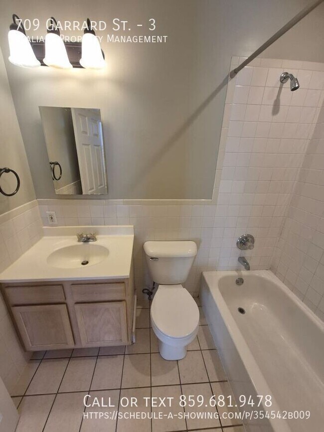 Building Photo - 709 Garrard St