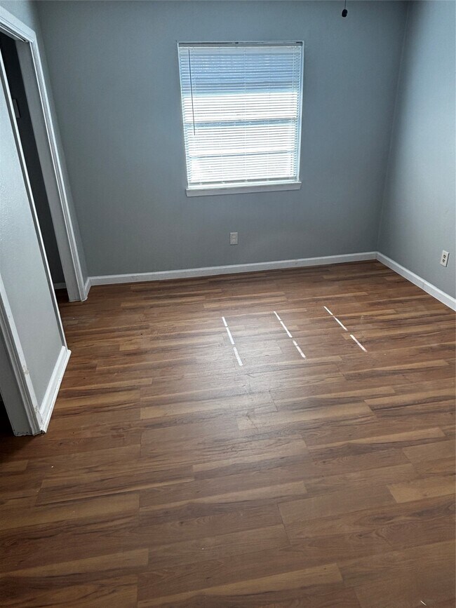 Building Photo - 10523 Permian Dr