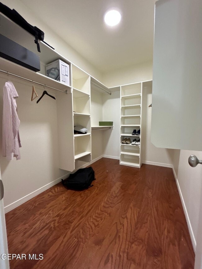 Building Photo - 7349 Skyrocket Dr