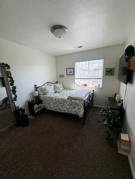 Building Photo - 66 S 610 E