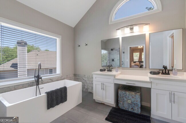 Building Photo - 10640 Victory Gate Dr