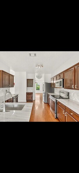 Building Photo - 7296 Autumn Crossing Way