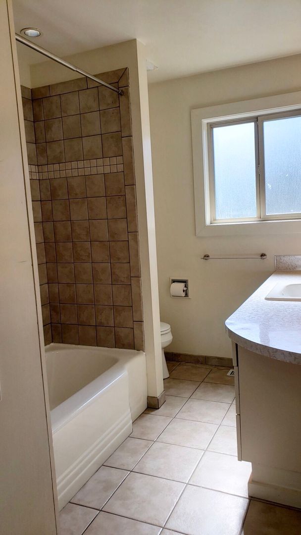 Building Photo - Great 3bd 2 bath in Heart of Gig Harbor
