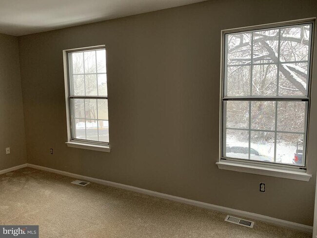 Building Photo - 6327 Prince Way