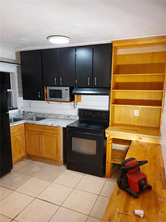 Building Photo - 9414 2nd Ave