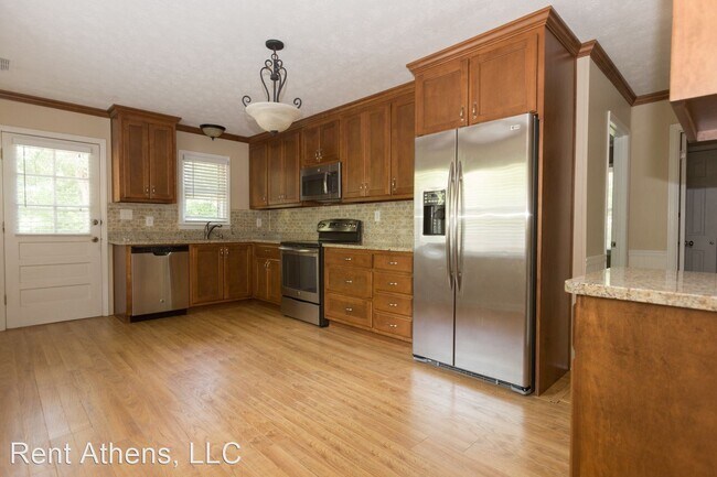 Building Photo - 3 br, 2 bath House - 1220 Pleasant Hill Road