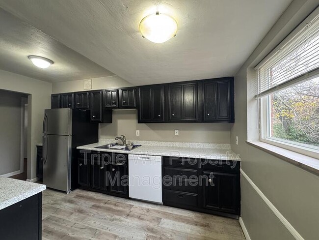 Building Photo - 8000 Noel Ct