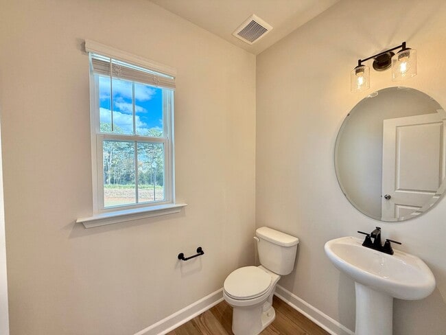 Building Photo - **OFFERING RENT PROMOTION FOR FIRST 6 MONTHS** New Construction 4BD, 3.5BA Wake Forest Townhome w...