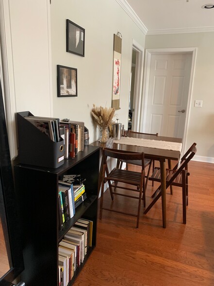 Building Photo - 5414 1st Pl NW