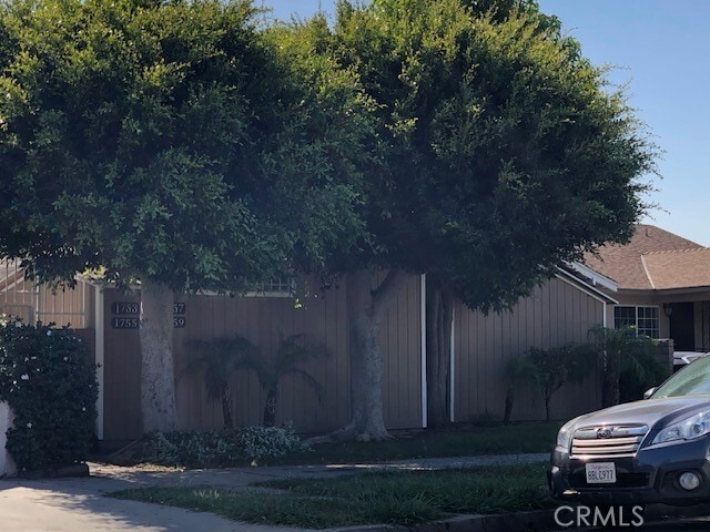 Primary Photo - 1759 Stanton Pl