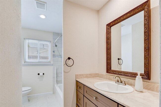 Building Photo - 10526 Huntington Way Dr