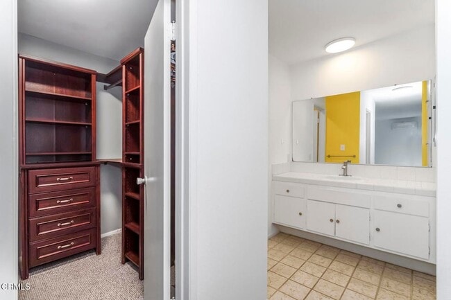 Building Photo - 355 S Los Robles Ave