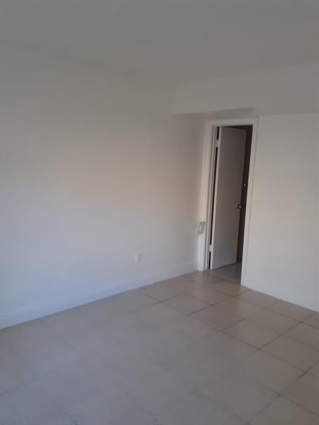 Building Photo - 2735 W 66th St