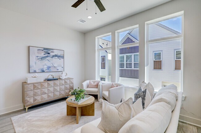 Building Photo - 5242 Texas St