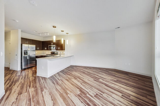 Building Photo - 555 Roger Williams Ave