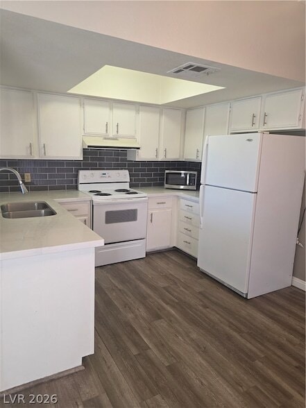 Building Photo - 4752 O'Bannon Dr