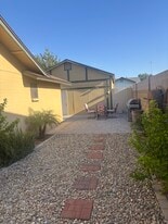Building Photo - 4828 E Fairfield St