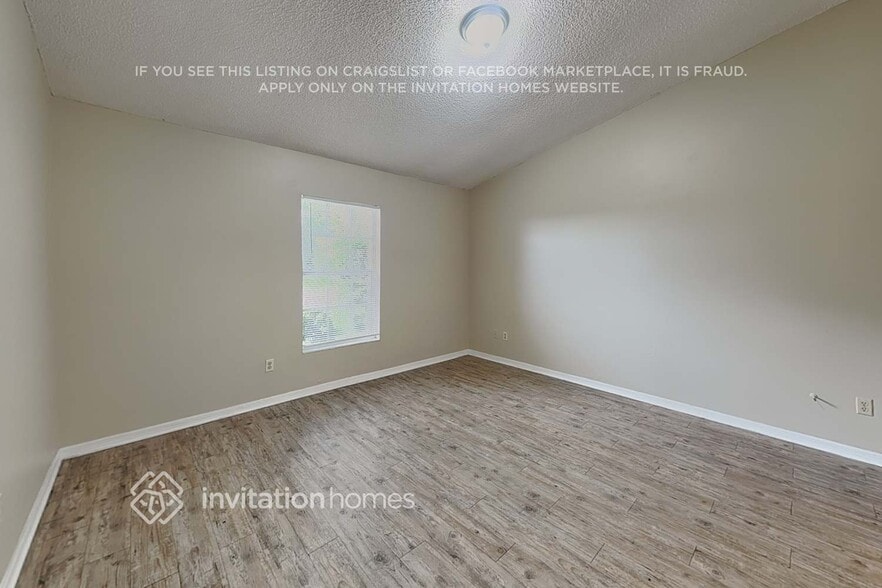 Building Photo - 2624 Lake Jackson Cir