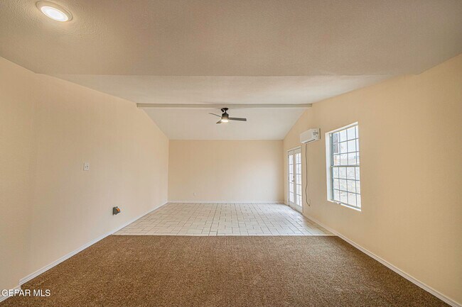 Building Photo - 11301 Tom Ulozas Dr