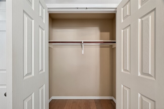 Building Photo - 2614 Skyview Crest Ct