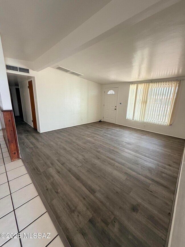 Building Photo - 6973 E Cll Neptuno