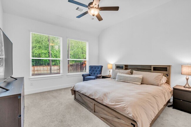 Building Photo - 426 Glacier Pass