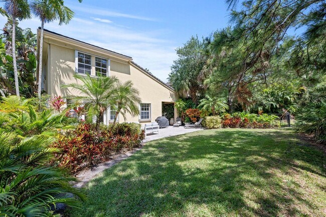 Building Photo - 1043 Vintner Blvd