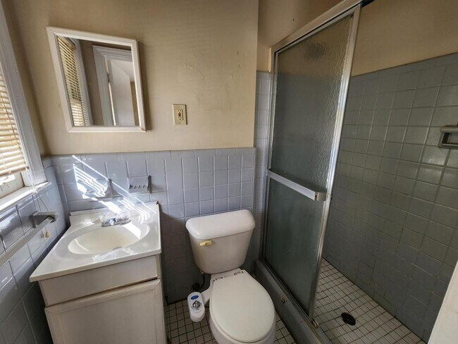 Building Photo - 1729 Capistrana Pl