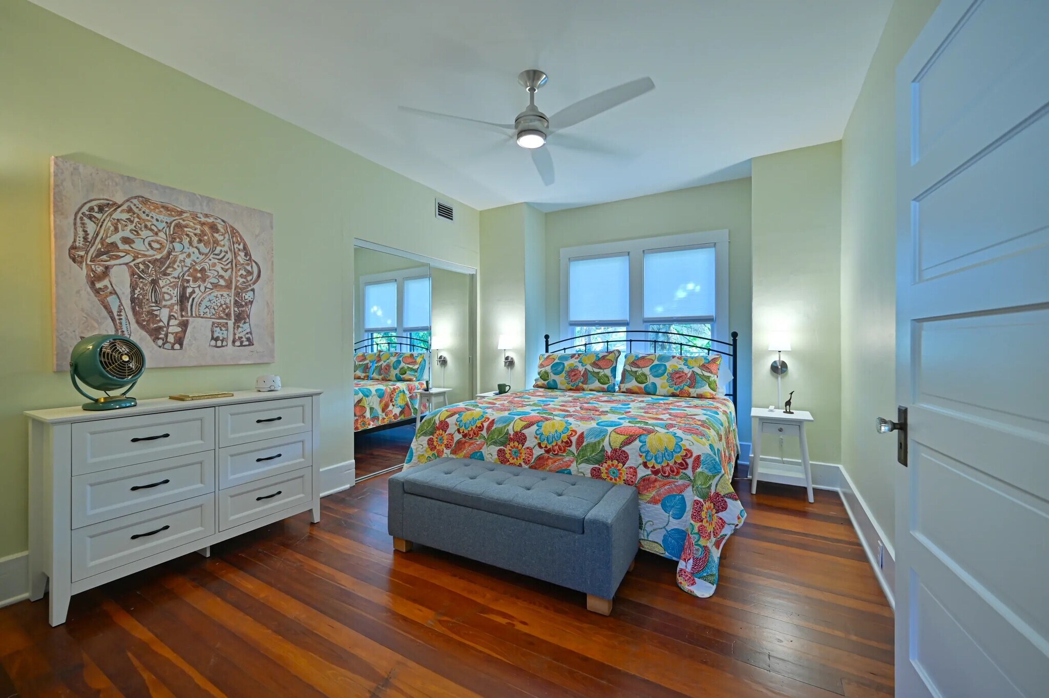 Building Photo - 2408 Hillview St