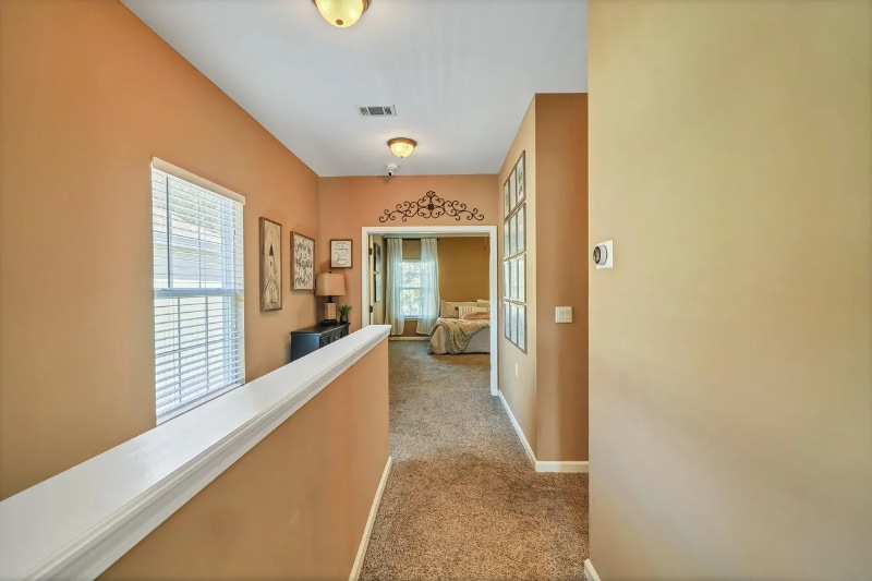 Building Photo - 122 Big Oaks Ln