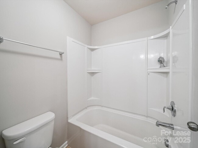 Building Photo - 10327 Rutledge Ridge Dr NW