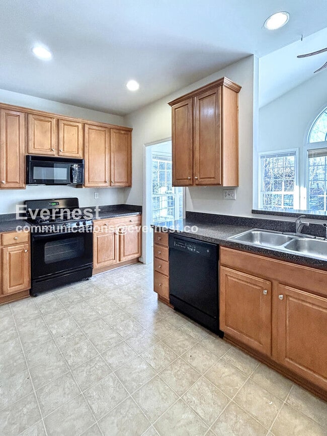 Building Photo - 1542 Jeffries Way