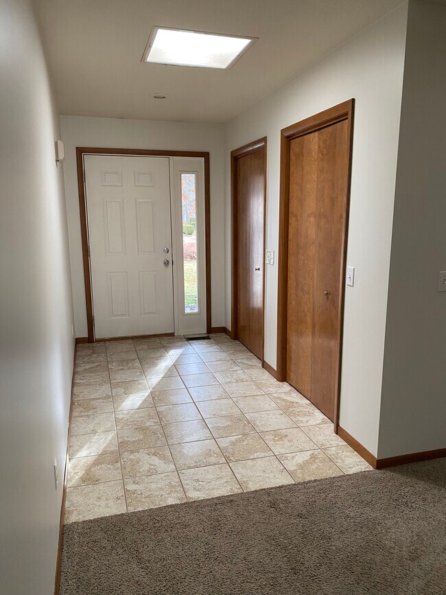 Building Photo - 3516 W Wackerly St