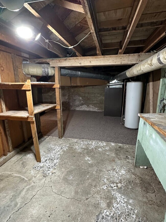 Building Photo - 1312/1316 Duplex