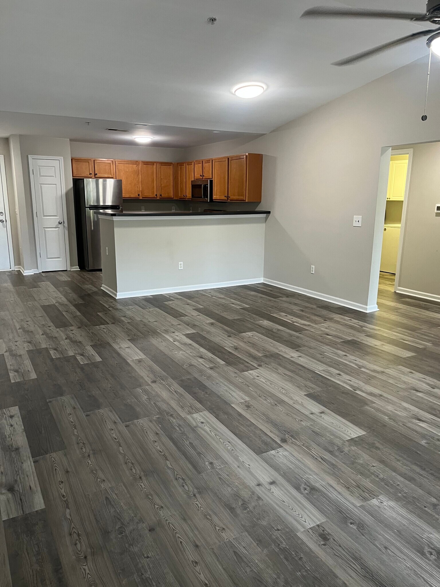 Building Photo - 3716 Cotswold Ave