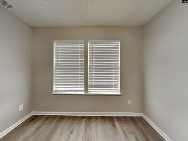 Building Photo - 149 Fox Grove Cir