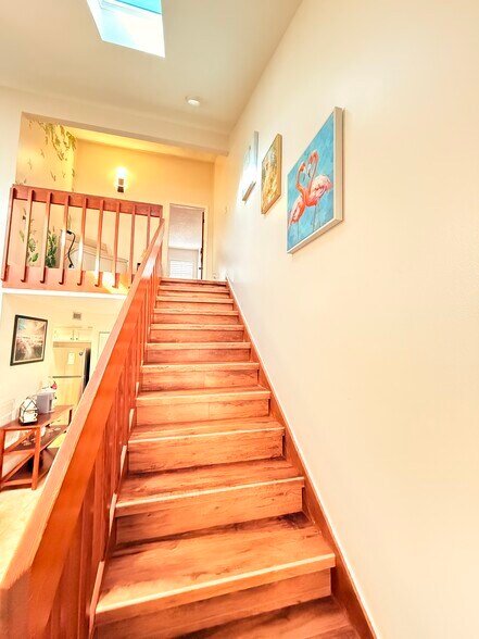 Building Photo - 387 Knox McRae Dr