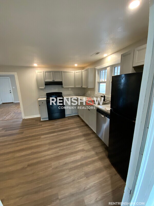 Building Photo - 206 S Trenton St