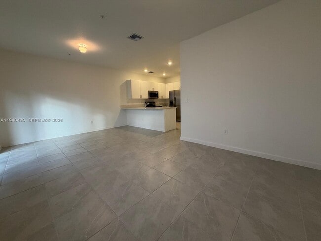 Building Photo - 286 SW 159th Dr