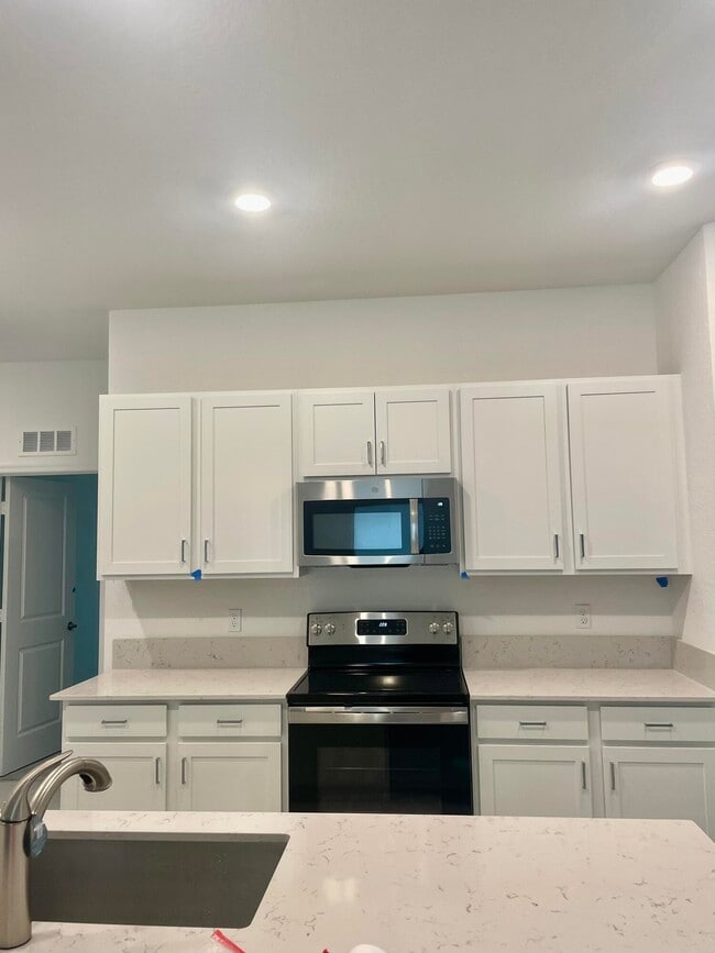 Building Photo - 4231 Troon Pl