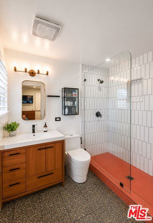Building Photo - 5245 Ventura Canyon Ave