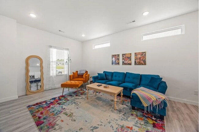 Building Photo - BEAUTIFUL 3 Bedroom 2.5 Bath 2-story home located in Bentonville!!!! **MOVE IN SPECIAL!!!***