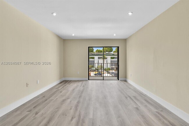 Building Photo - 9124 Collins Ave