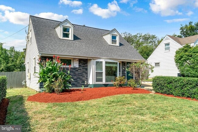 Building Photo - 6604 Cavalier Dr