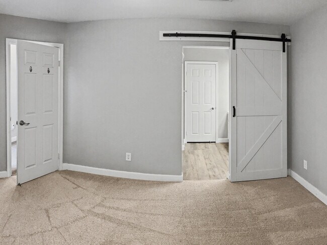 Building Photo - 76915 Turendot St