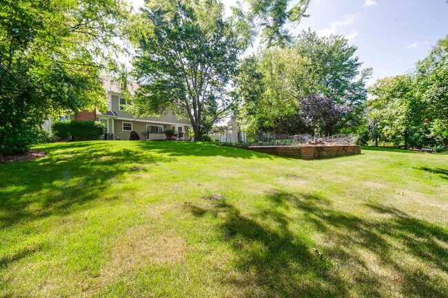 Building Photo - 108 Brook Hill Ln